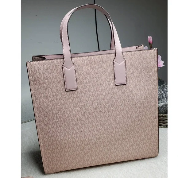 New 🎀 Michael Kors Kenly large Tote Set Ballet Pink color - Picture 3 of 15